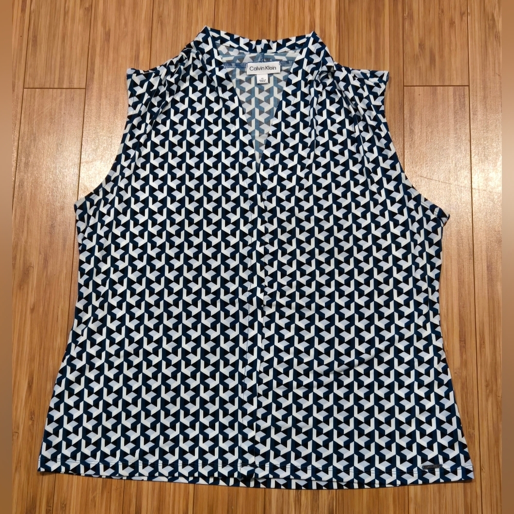 Calvin Klein Navy and White Geometric Sleeveless Blouse